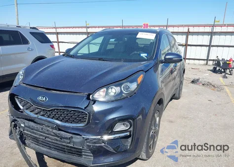 2021 Kia Sportage Ex z USA, uszkodzony, nr VIN KNDPN3AC1M7889706